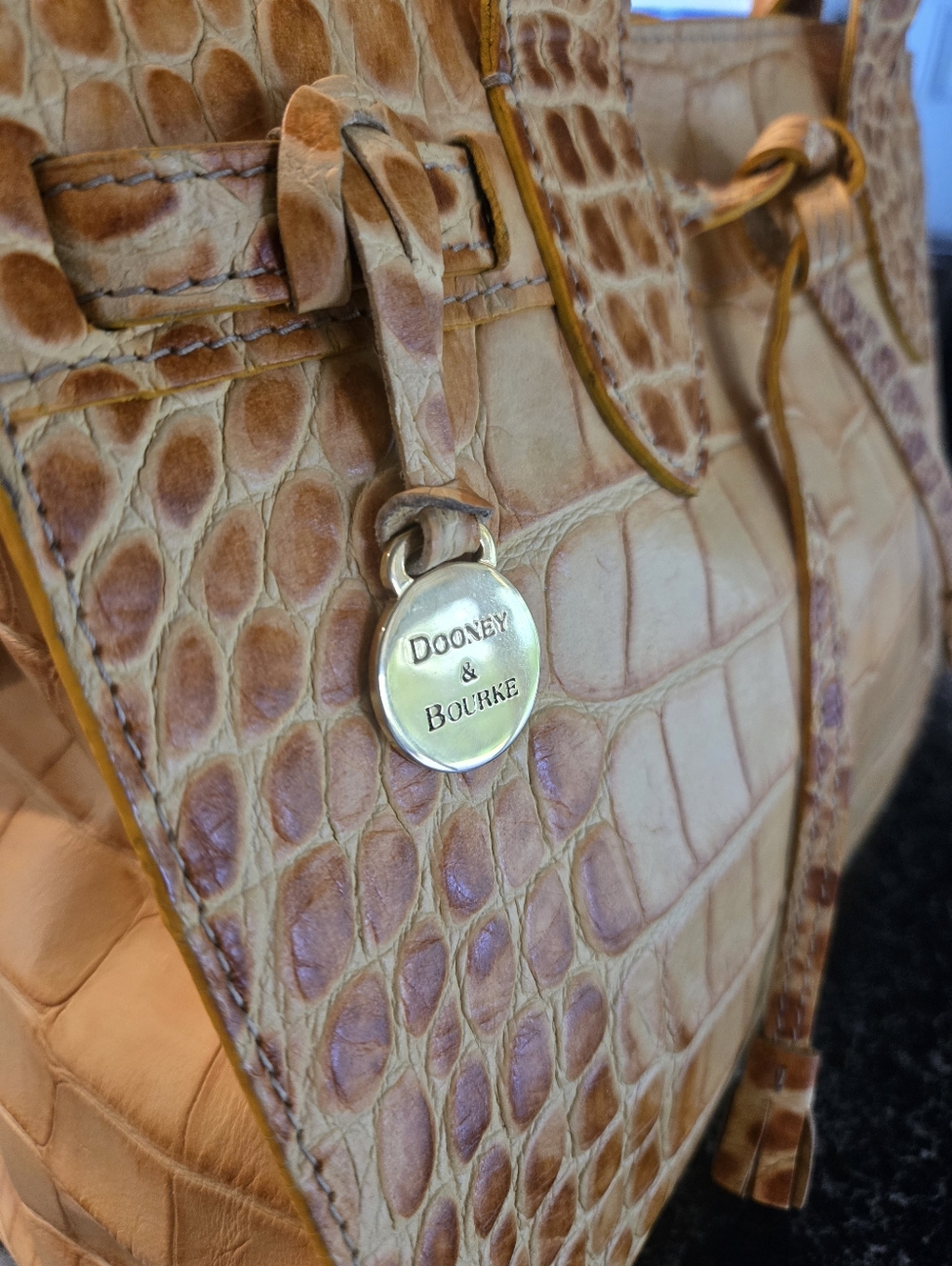 Vintage Dooney & Bourke Croc Embossed Leather Satchel – Made in Italy - Picture 5 of 11